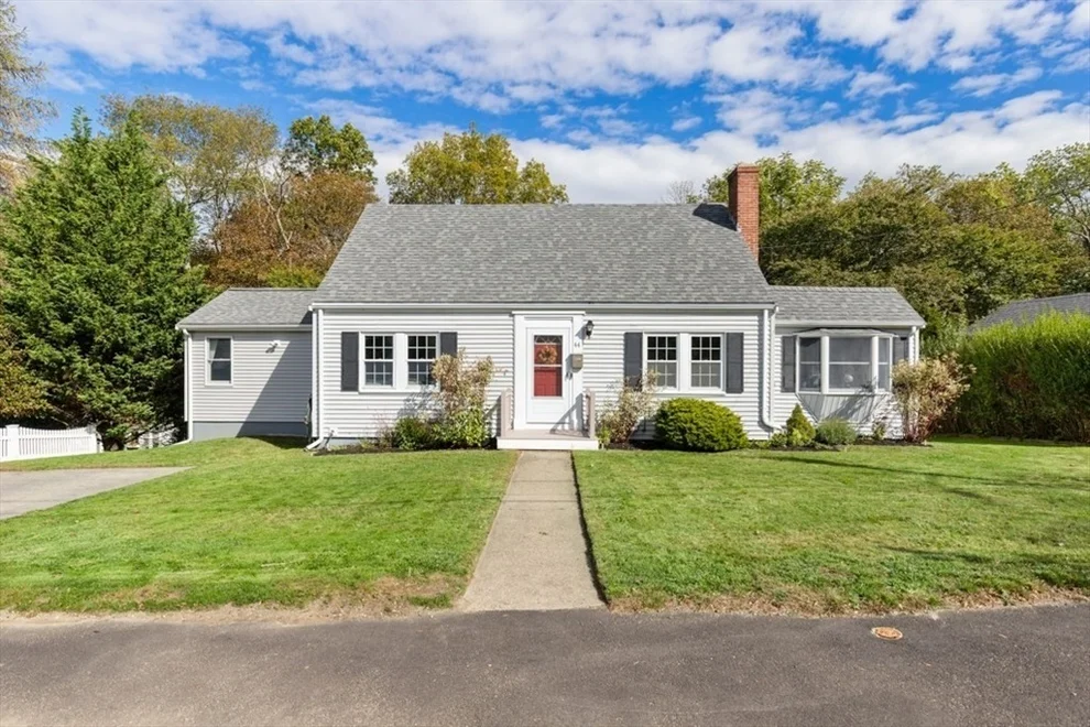 Unit for sale at 44 Sunset Dr, Beverly, MA 01915