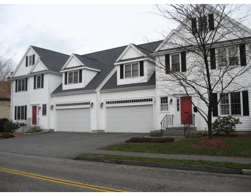 Unit for sale at 368 Hunnewell St, Needham, MA 02494