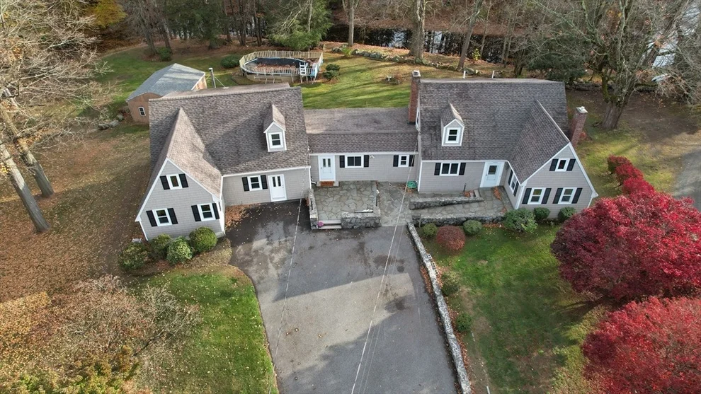 Unit for sale at 122 Park Street, North Reading, MA 01864