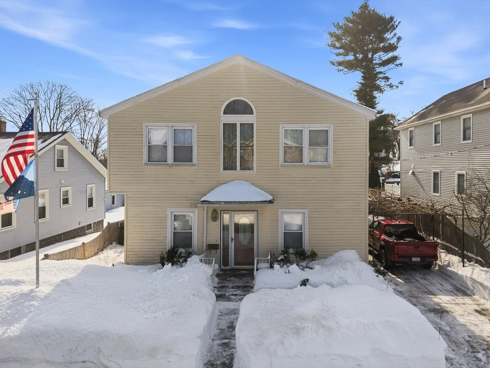 Unit for sale at 54 Edgemont Rd, Braintree, MA 02184