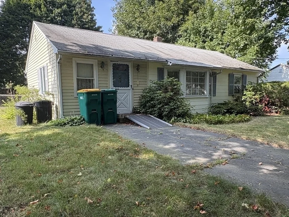 Unit for sale at 8 Boyd Rd, Woburn, MA 01801