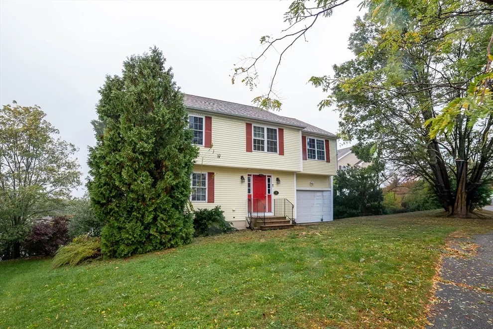 Unit for sale at 41 Mohave Road, Worcester, MA 01606