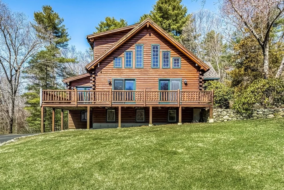 Unit for sale at 105 Uxbridge Rd, Mendon, MA 01756