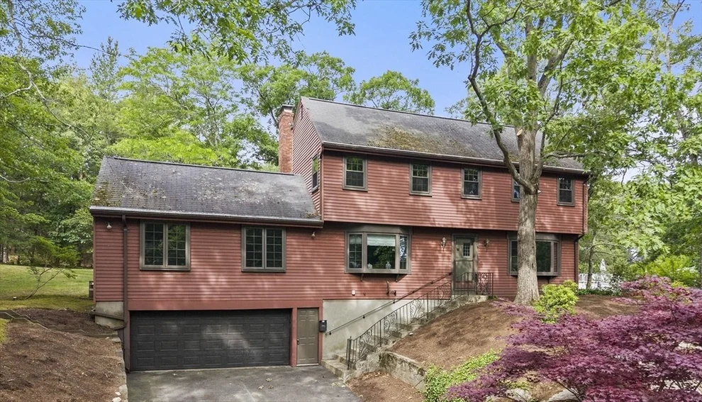 Unit for sale at 37 Michele Ln, Braintree, MA 02184