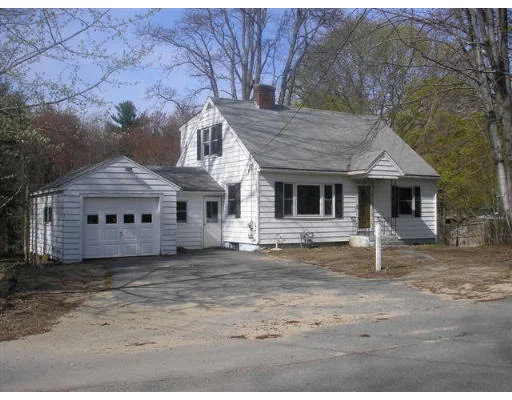 Unit for sale at 229 Whalom Road, Lunenburg, MA 01462