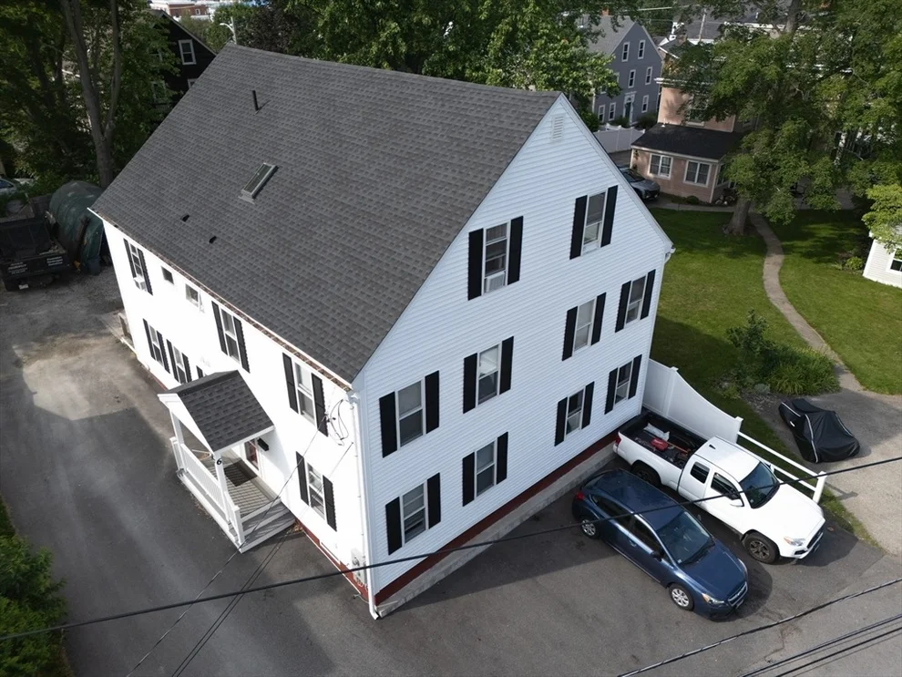 Unit for sale at 4 Lincoln Ct, Amesbury, MA 01913