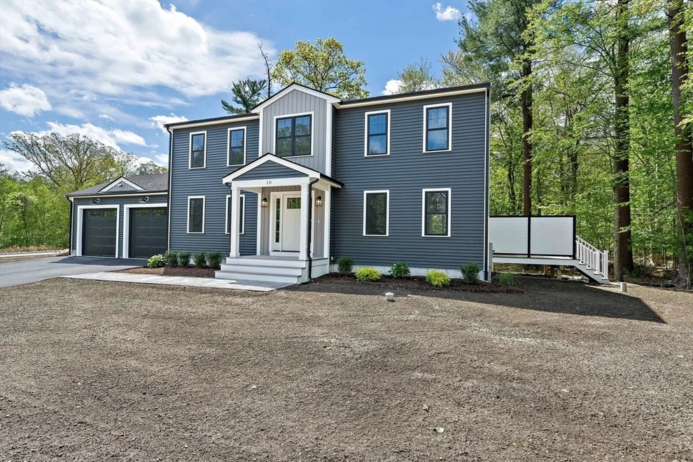 Unit for sale at 10 Mccue Circle, Abington, MA 02351