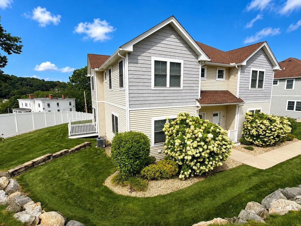 Unit for sale at 58 Oak St, Clinton, MA 01510
