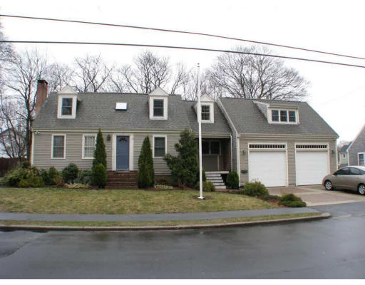 Unit for sale at 14 Chisholm Rd, Weymouth, MA 02190