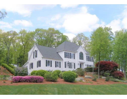 Unit for sale at 29 Wedgewood Drive, Hopkinton, MA 01748
