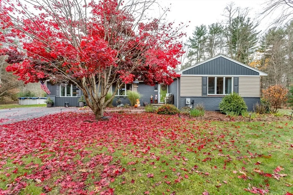 Unit for sale at 151 Stearns Ave, Mansfield, MA 02048