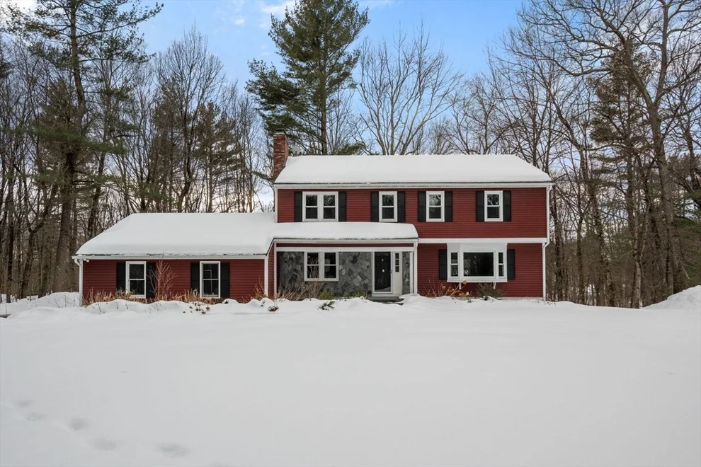 Unit for sale at 9 Garrison Ln, Southborough, MA 01772