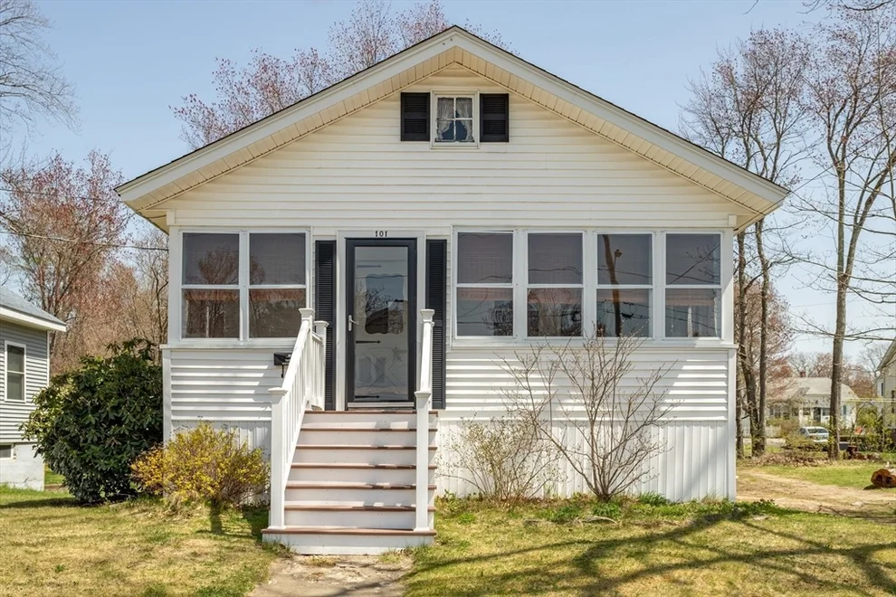 Unit for sale at 101 Euclid St, Gardner, MA 01440