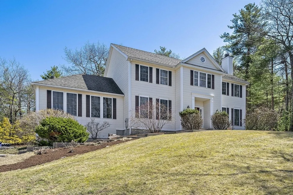 Unit for sale at 17 Alexandra Way, Acton, MA 01720