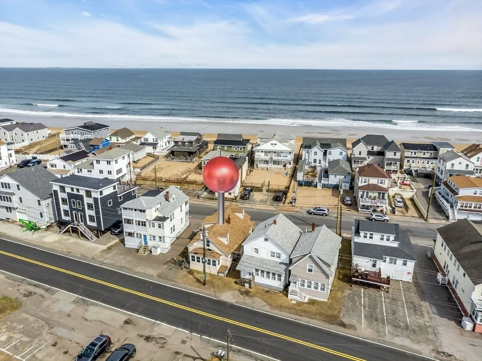 Unit for sale at 98 North End Blvd, Salisbury, MA 01952