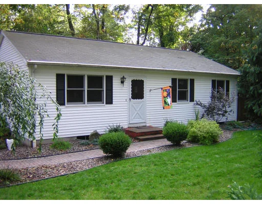 Unit for sale at 39 North Lake Avenue, Southwick, MA 01077