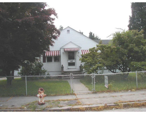 Unit for sale at 254 Montaup St, Fall River, MA 02720