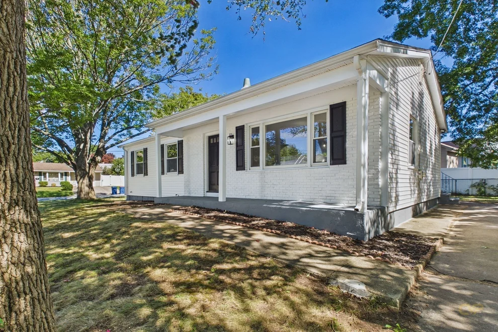 Unit for sale at 109 Easton Street, New Bedford, MA 02746