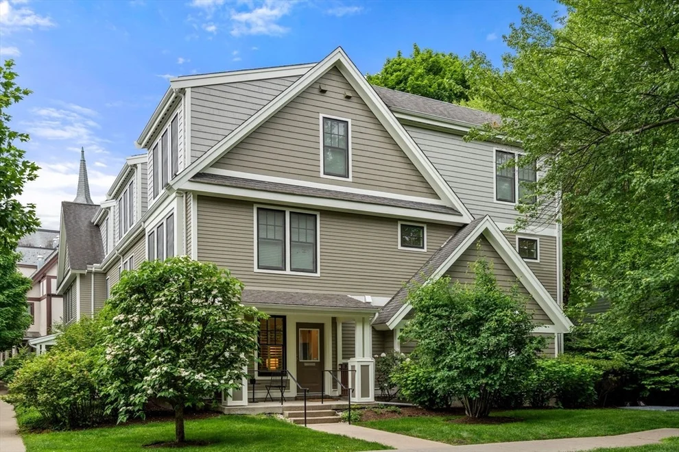 Unit for sale at 99 Crowninshield Rd, Brookline, MA 02446