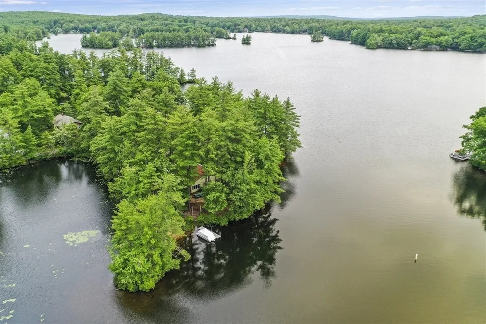Unit for sale at 52 Birch Island Way, Lunenburg, MA 01462