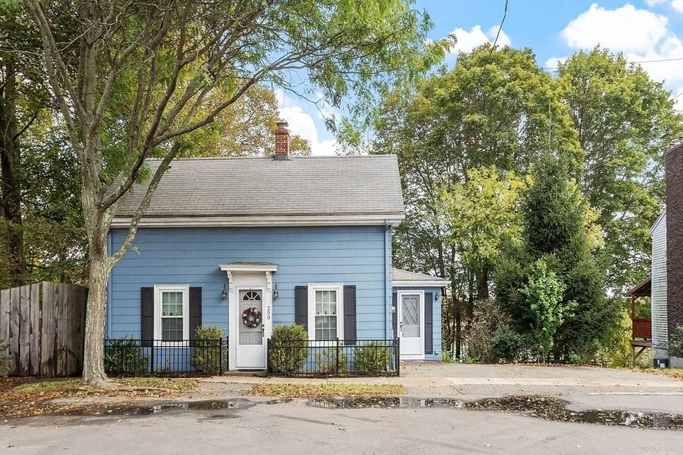 Unit for sale at 250 Central Street, Saugus, MA 01906