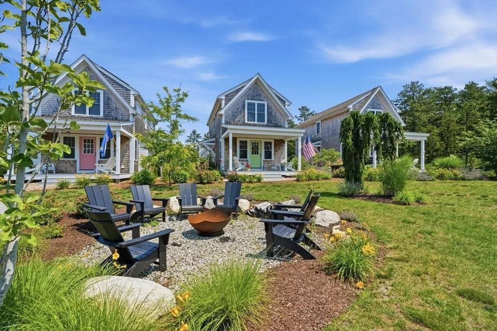 Unit for sale at 3 Moonlit Trl, Plymouth, MA 02360