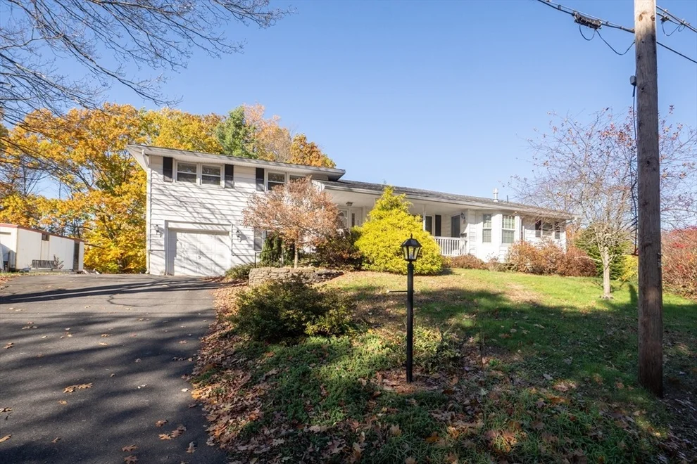 Unit for sale at 226 Chestnut St, Athol, MA 01331