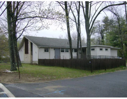 Unit for sale at 240 Pearl St, Gardner, MA 01440
