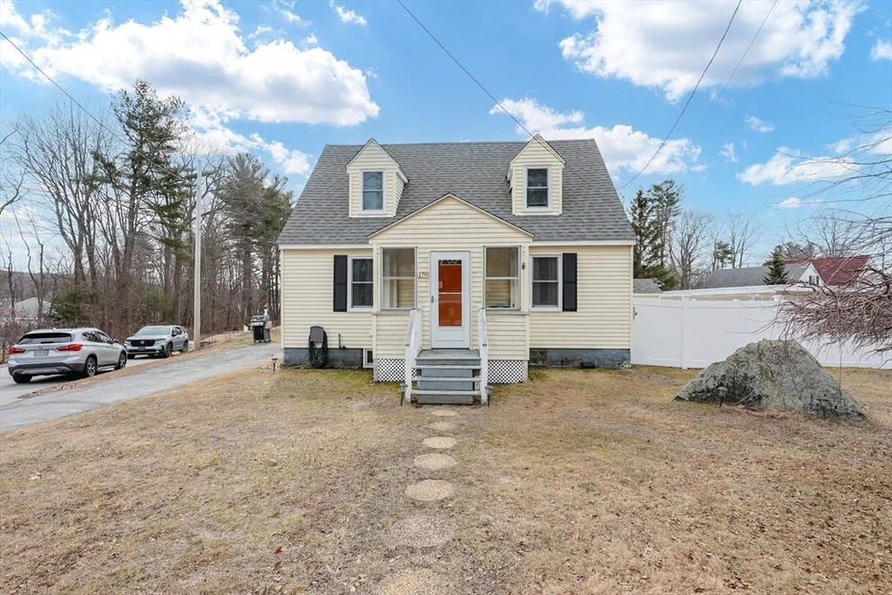 Unit for sale at 179 Lakeview Ave, Tyngsborough, MA 01879