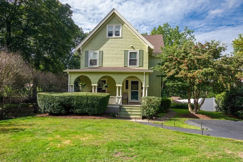 Unit for sale at 136 Sylvester Ave, Winchester, MA 01890