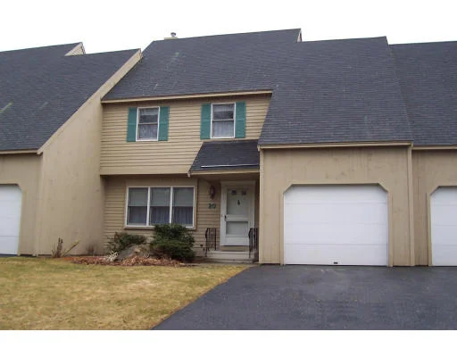 Unit for sale at 20 Rosslare Dr., Worcester, MA 01602