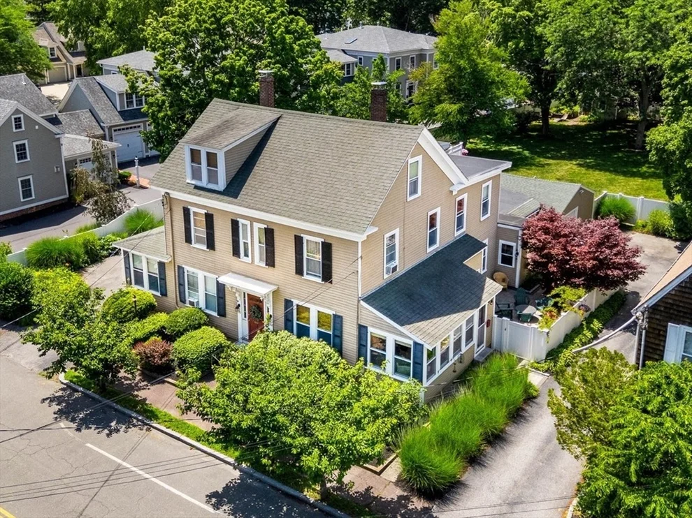 Unit for sale at 168 State St, Newburyport, MA 01950