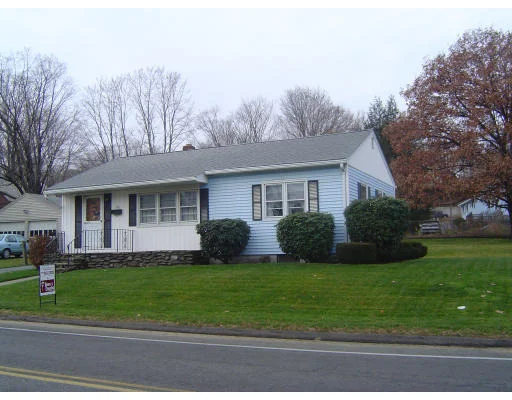 Unit for sale at 119 Boutelle St, Fitchburg, MA 01420