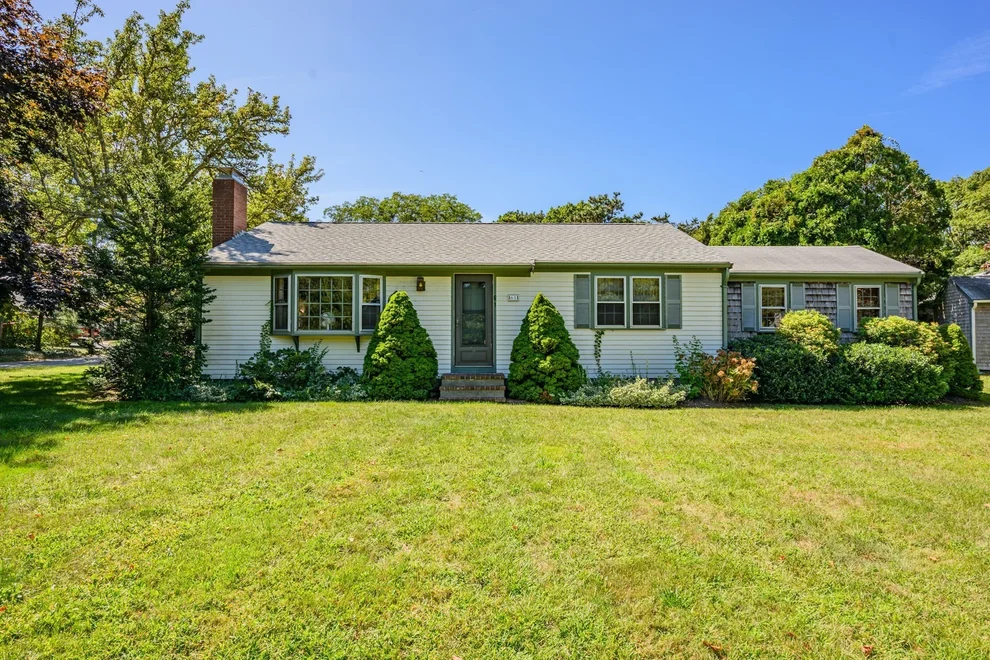 Unit for sale at 61 Laurel Rd, Barnstable, MA 02632