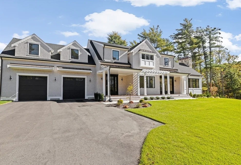 Unit for sale at 10 Hawthorn, Duxbury, MA 02332