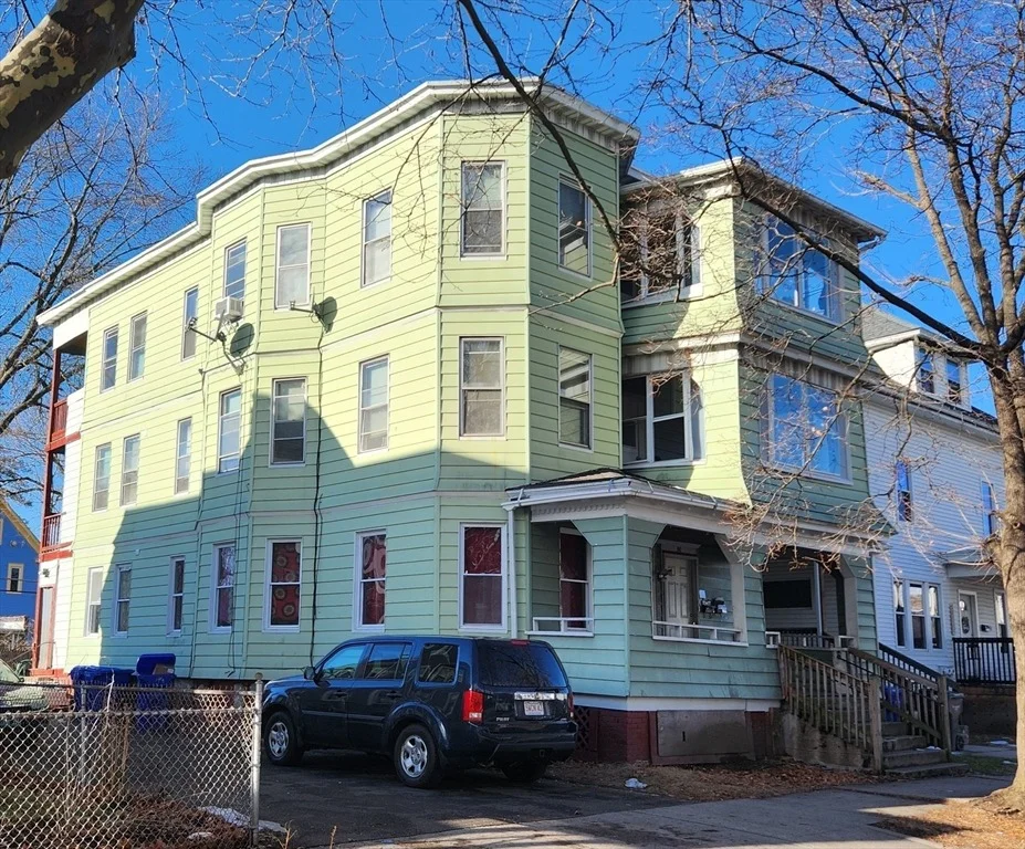 Unit for sale at 88-90 Beaumont St, Springfield, MA 01108