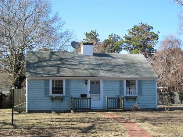 Unit for sale at 89 Pond St, Yarmouth, MA 02664