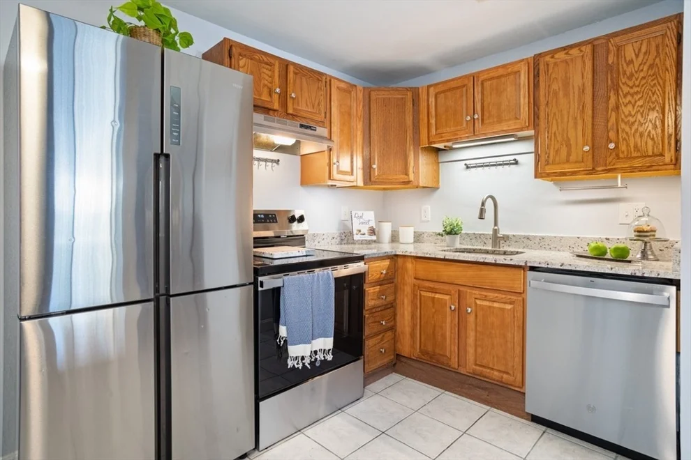 Unit for sale at 35 Bayview Ter, Danvers, MA 01923