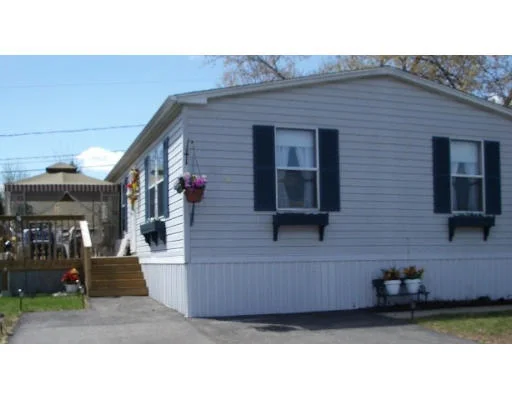 Unit for sale at Unit 41 30 Kendall Pond Road, Derry, NH 03038