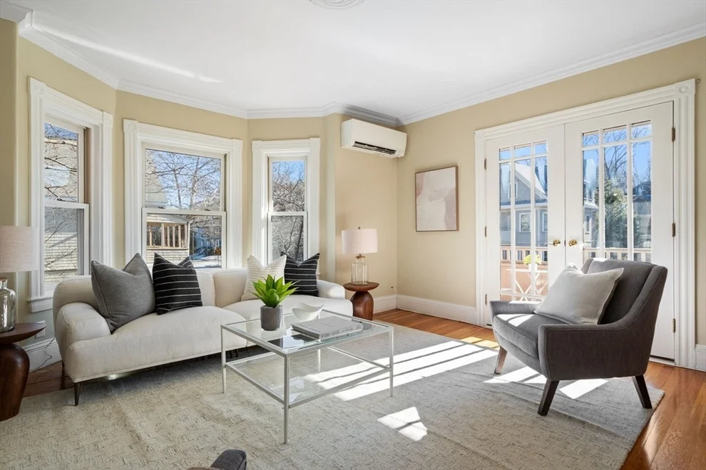 Unit for sale at 463 Huron Ave, Cambridge, MA 02138