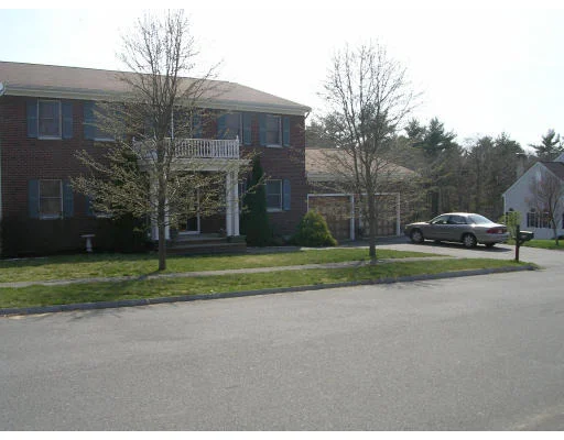 Unit for sale at 12 Lawndale Circle, Gloucester, MA 01930