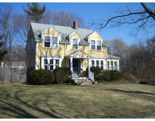 Unit for sale at 14 Arnold Rd, Hingham, MA 02043