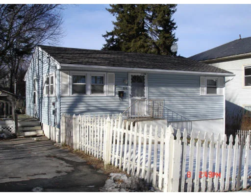 Unit for sale at 54 Whipple Street, Worcester, MA 01607