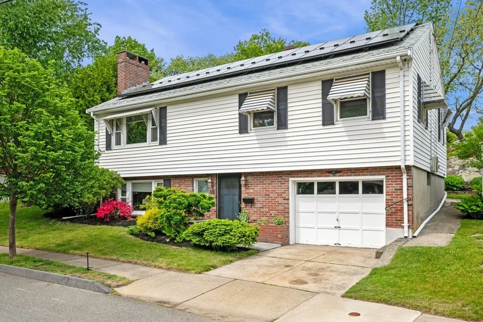 Unit for sale at 88 Moffatt Rd, Salem, MA 01970