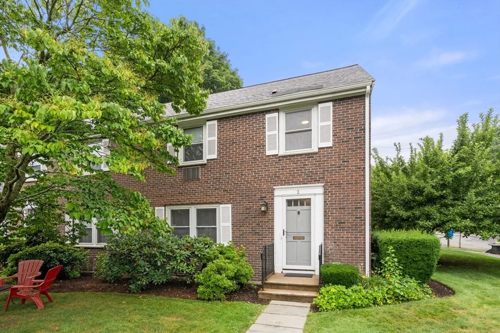 Unit for sale at 2 Town House Dr, Newton, MA 02460