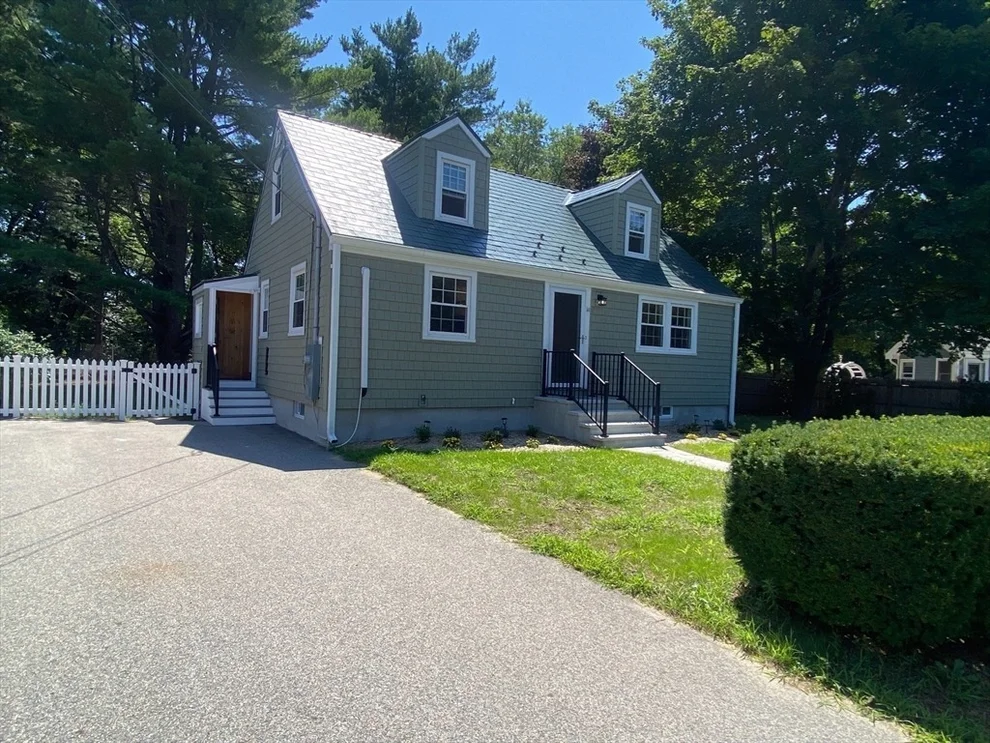 Unit for sale at 14 Web Rd, Georgetown, MA 01833