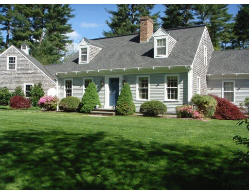 Unit for sale at 1 Allen Rd, Rochester, MA 02770