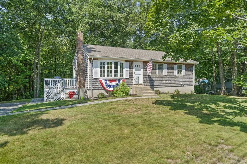Unit for sale at 80 Old Mansion Ln, Whitman, MA 02382