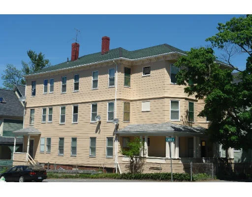 Unit for sale at 13 Aetna St, Worcester, MA 01604