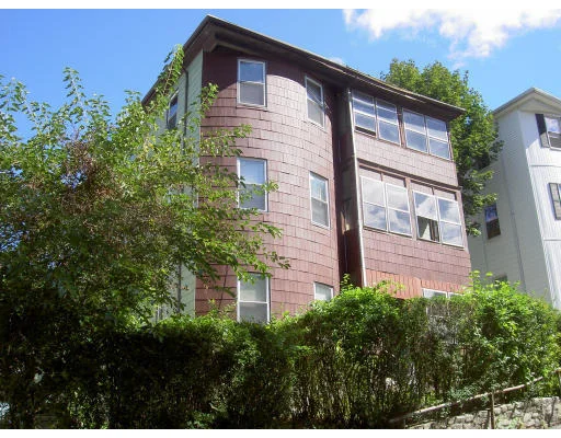 Unit for sale at 9 Diamond Street, Worcester, MA 01610